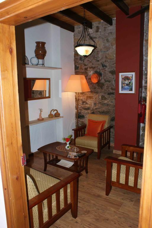 Atratsa Mountain Suites Kalopanajotis Pokój zdjęcie